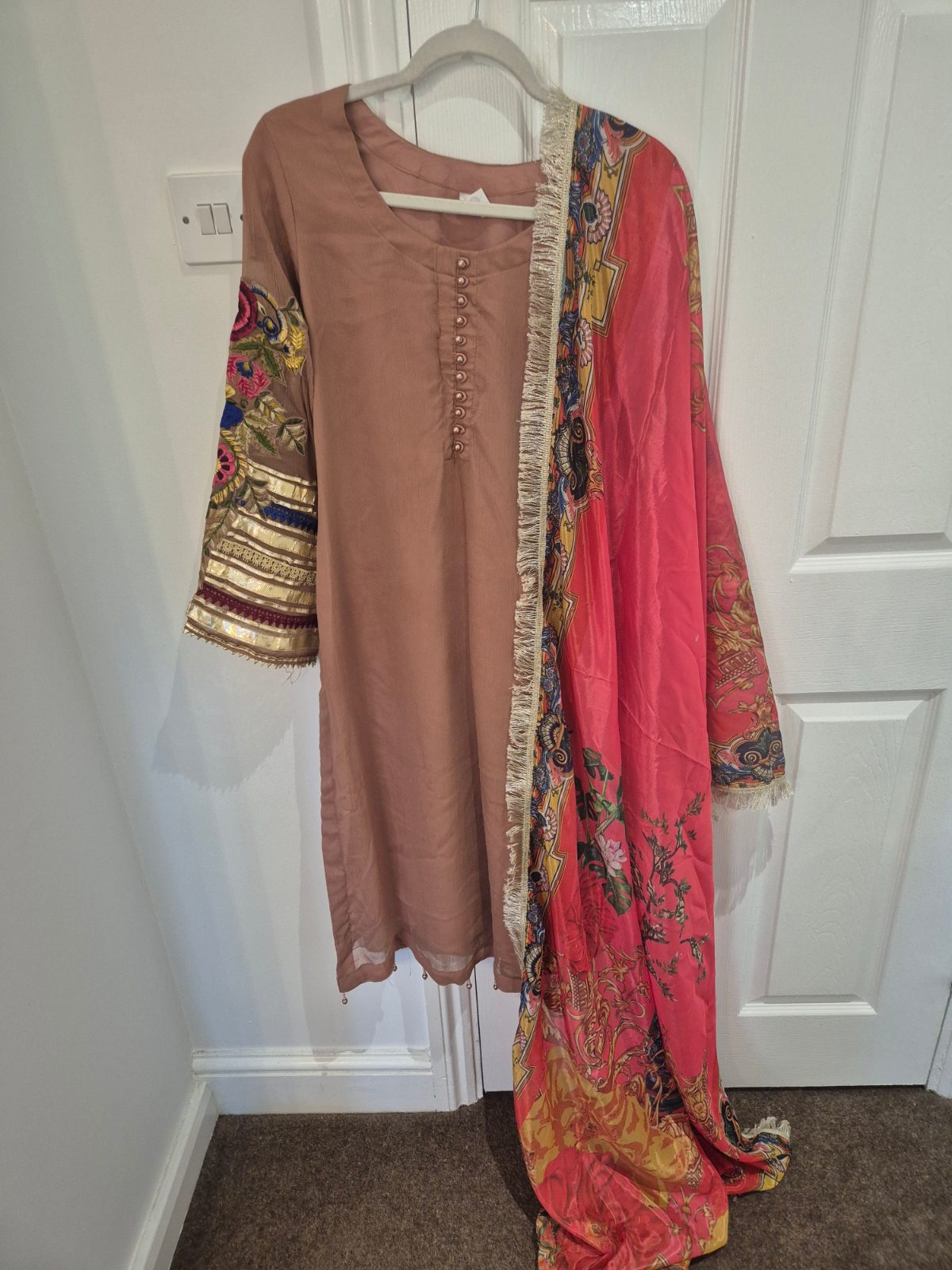 Pink shalwar kameez 
